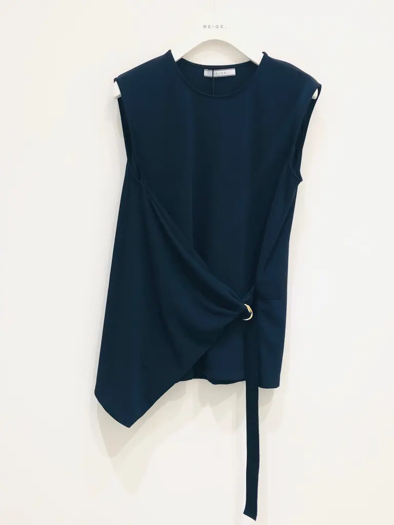 BEIGE， 藤木 コーディネート画像