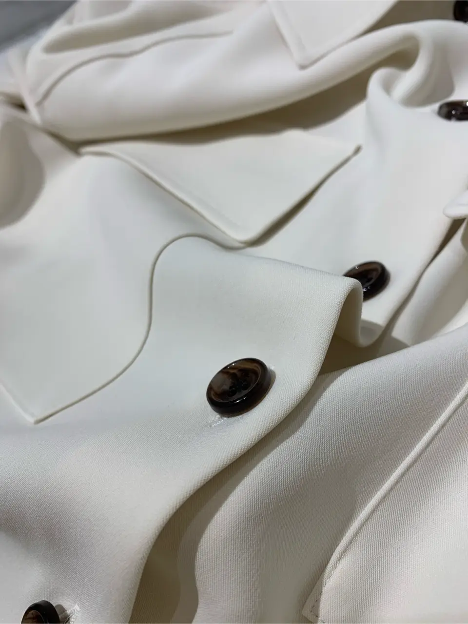 BEIGE， 小泉 コーディネート画像