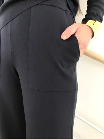 BEIGE， 柴田 コーディネート画像