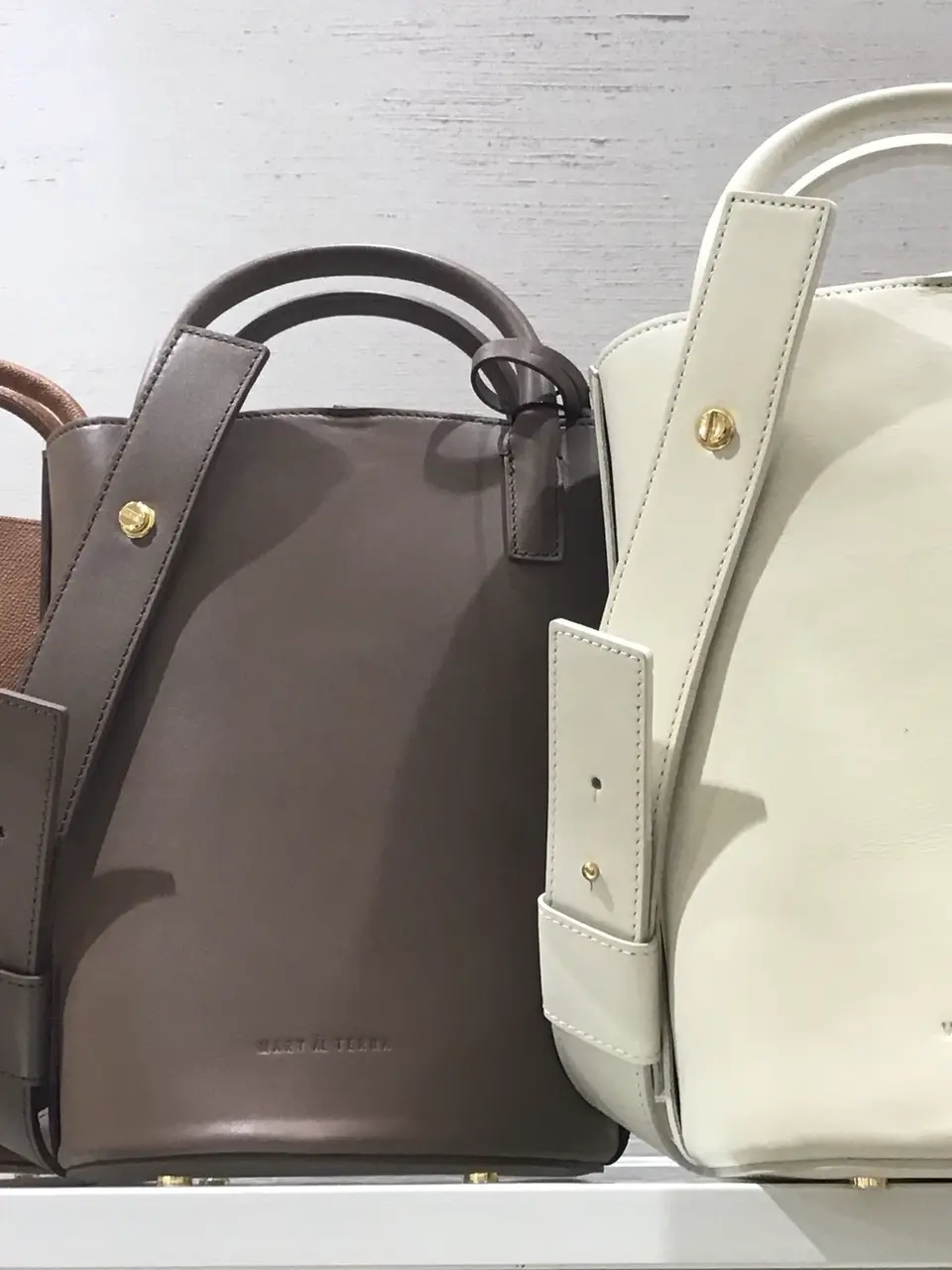 BEIGE， 宮坂 コーディネート画像