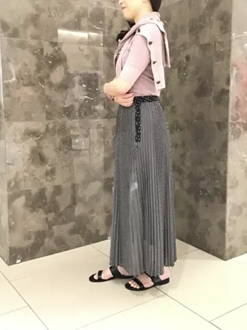 BEIGE， スタッフ コーディネート画像