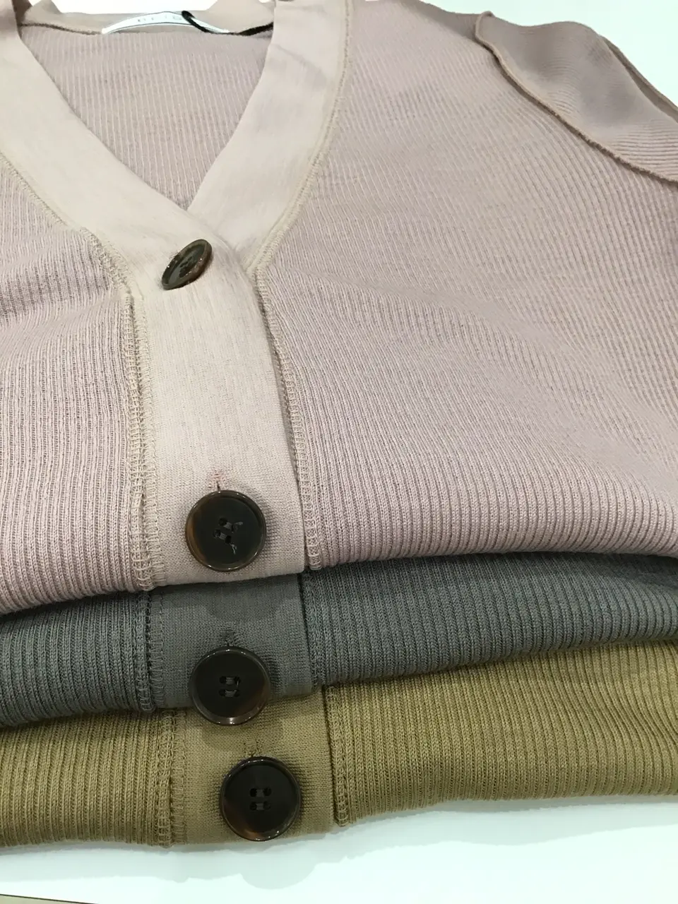 BEIGE， スタッフ コーディネート画像