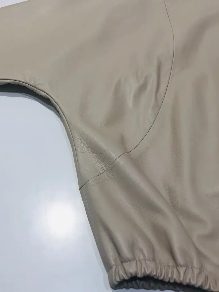 BEIGE， 藤木 コーディネート画像