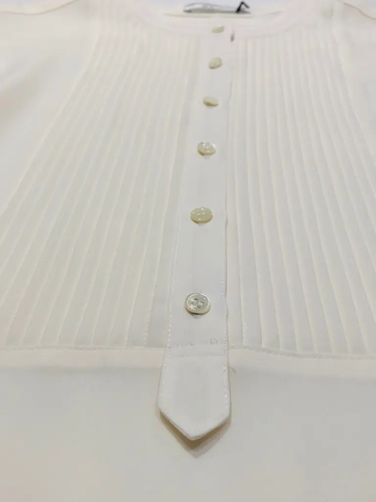 BEIGE， 藤木 コーディネート画像