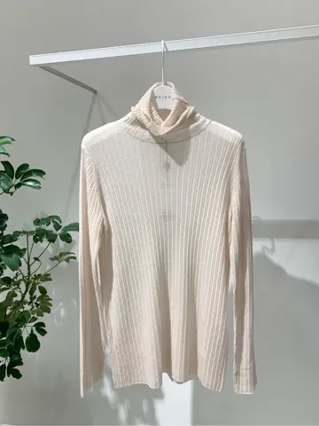 BEIGE， 小泉 コーディネート画像