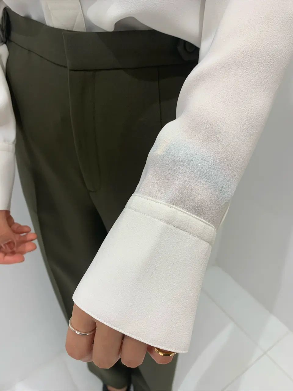 BEIGE， R.A コーディネート画像