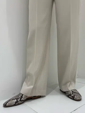 BEIGE， アライ コーディネート画像