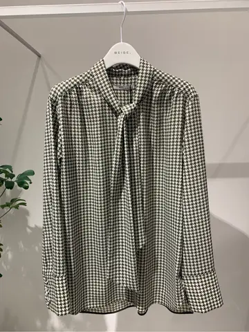 BEIGE， 小泉 コーディネート画像