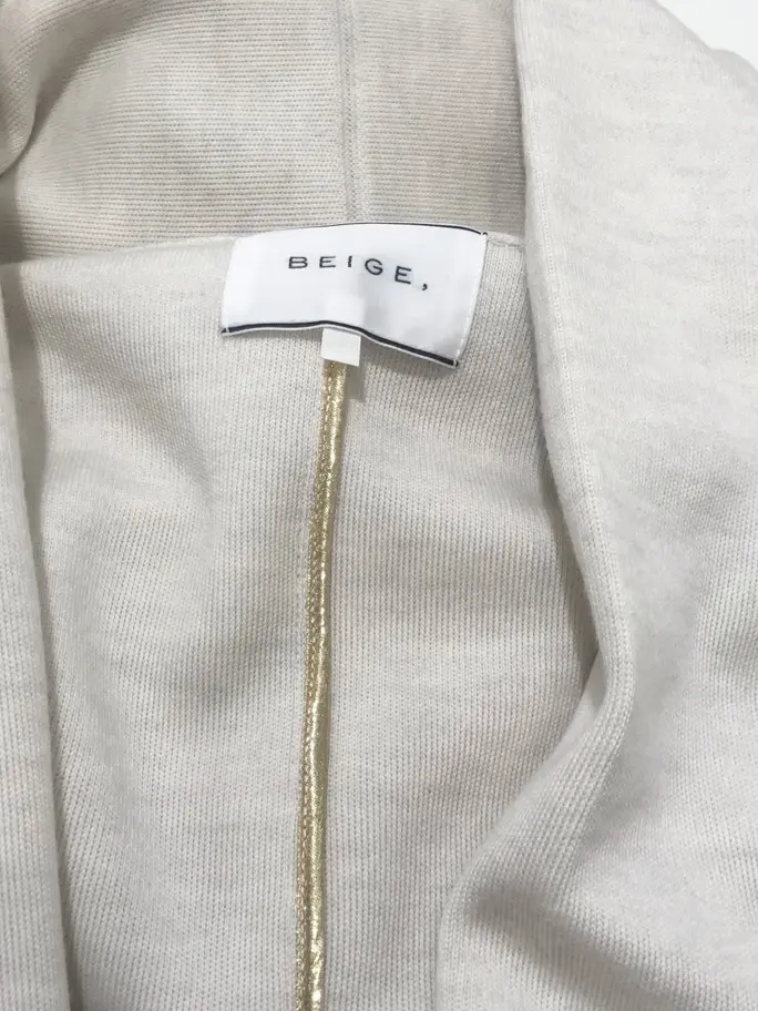 BEIGE， 柴田 コーディネート画像