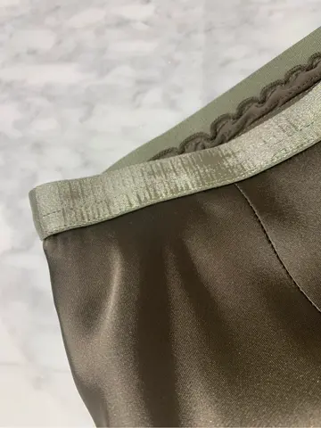 BEIGE， 小泉 コーディネート画像