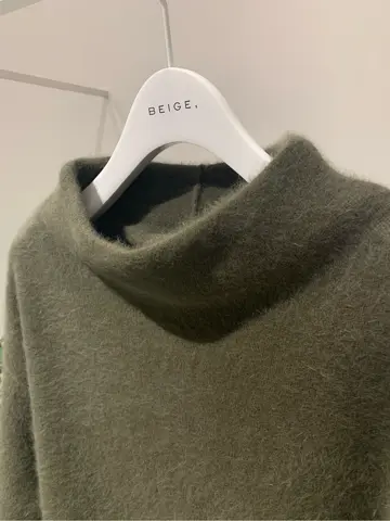 BEIGE， 小泉 コーディネート画像