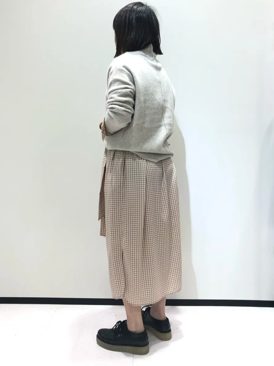 BEIGE， 藤木 コーディネート画像