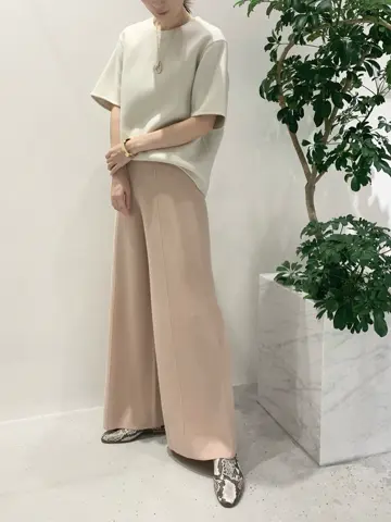 BEIGE， 小泉 コーディネート画像