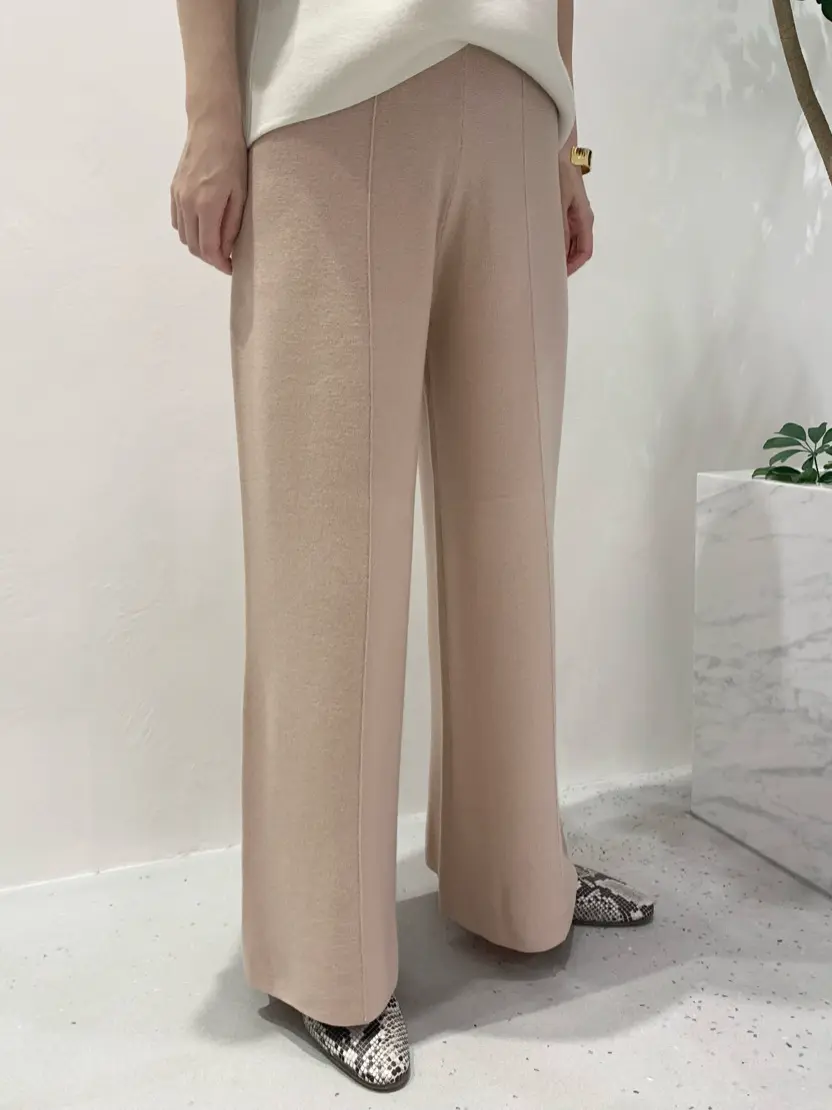 BEIGE， 小泉 コーディネート画像