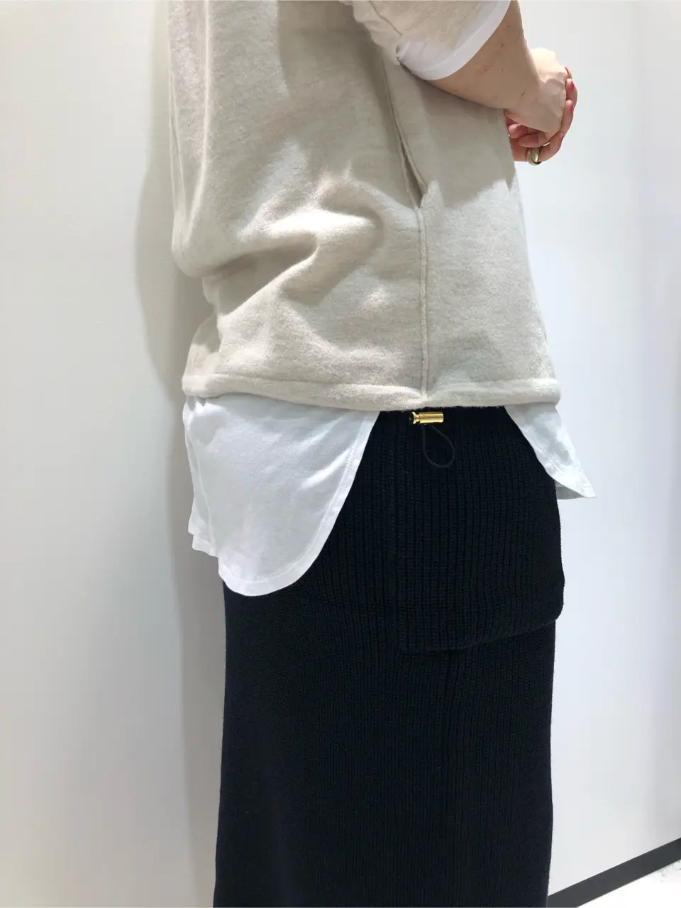 BEIGE， 藤木 コーディネート画像