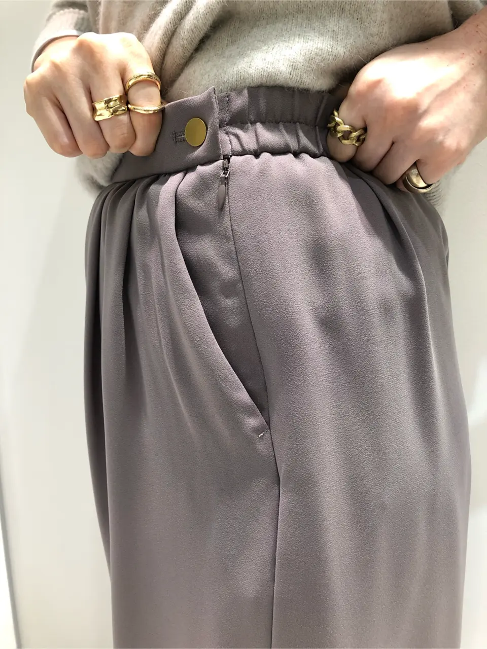 BEIGE， 藤木 コーディネート画像