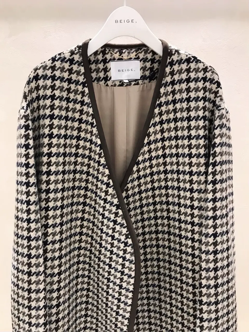 BEIGE， 宮坂 コーディネート画像