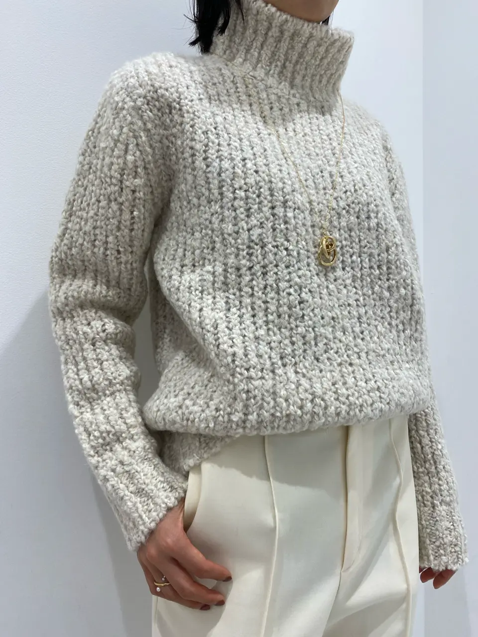 BEIGE， R.A コーディネート画像