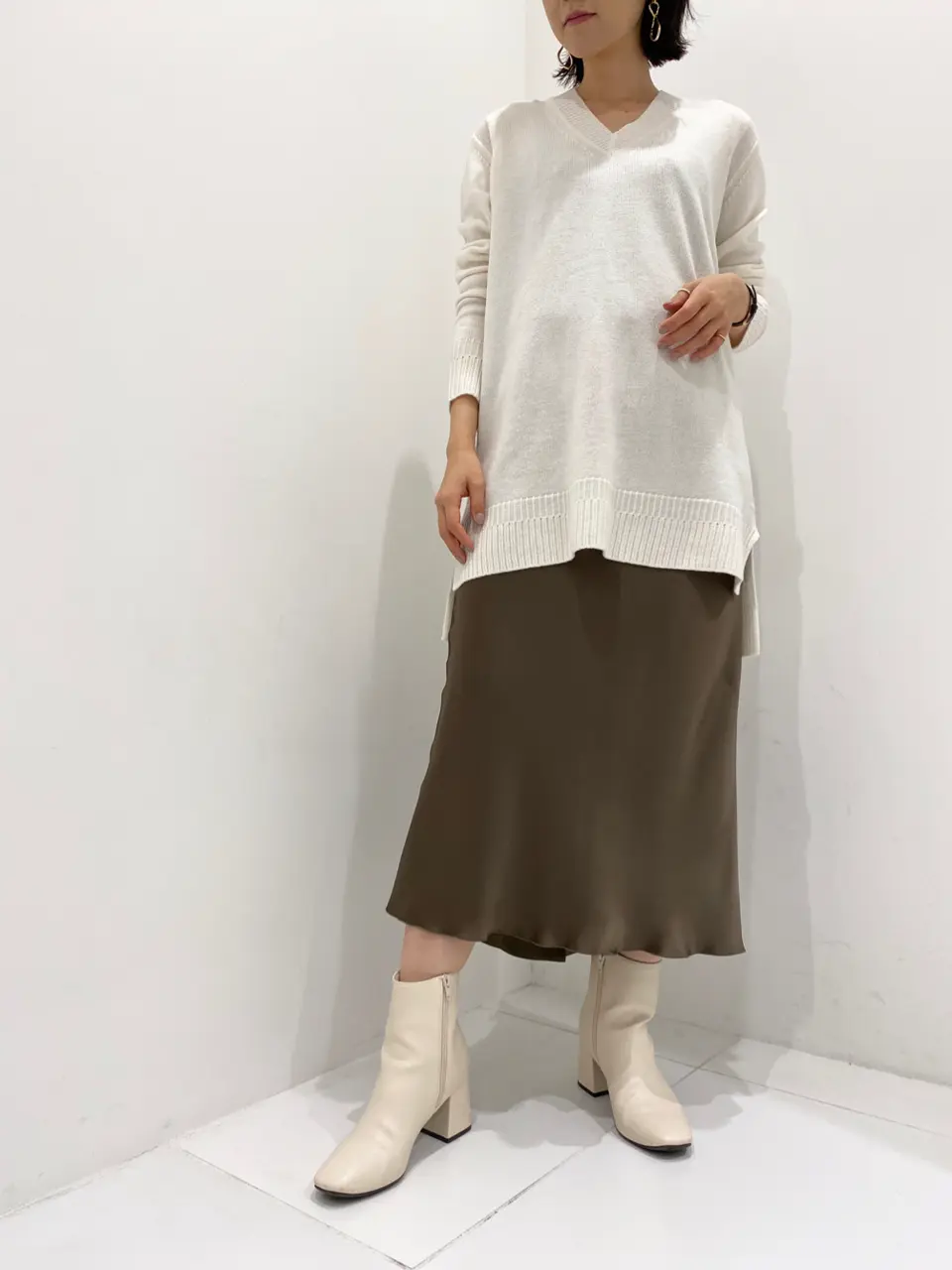 BEIGE， R.A コーディネート画像