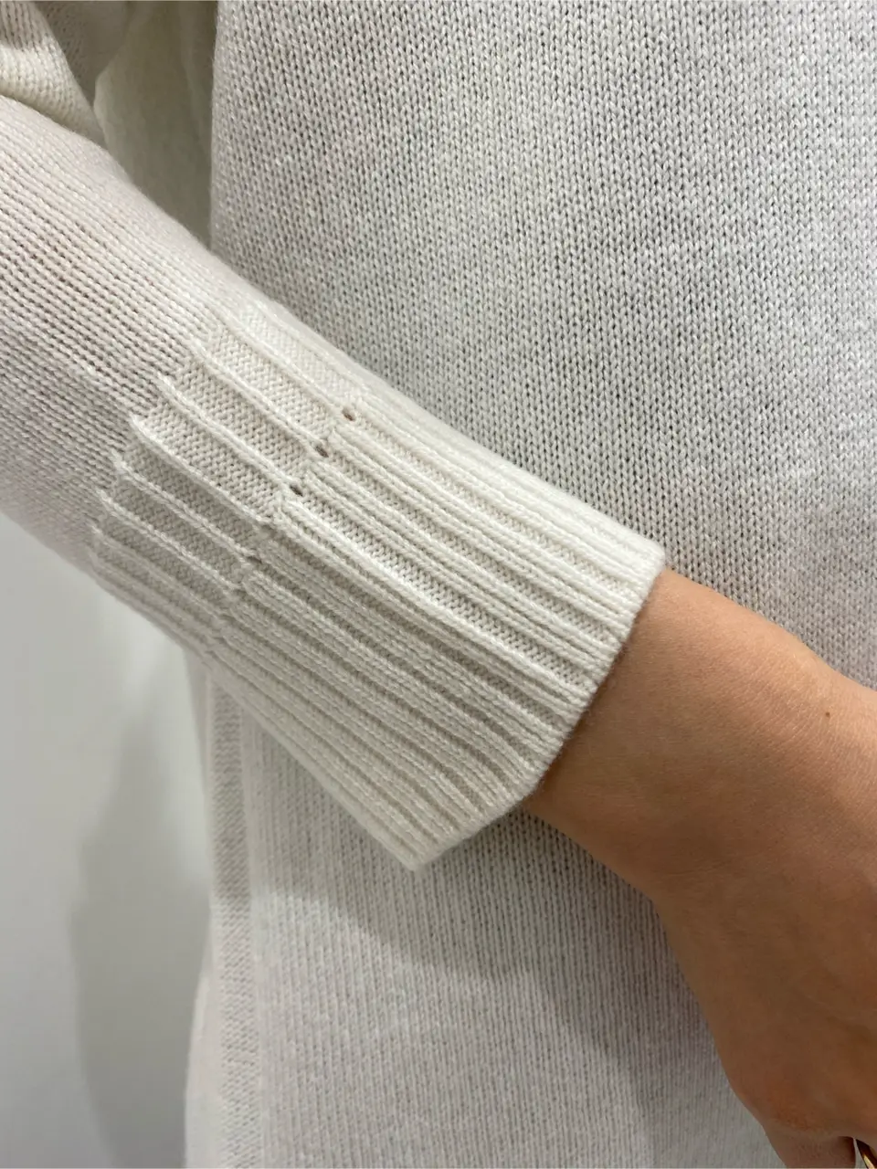 BEIGE， R.A コーディネート画像