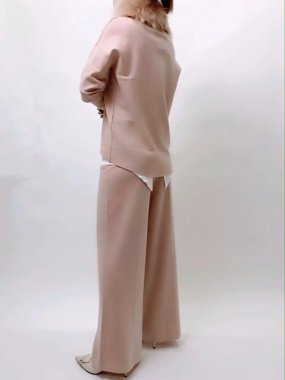 BEIGE， 宮坂 コーディネート画像