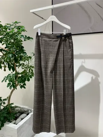 BEIGE， 小泉 コーディネート画像