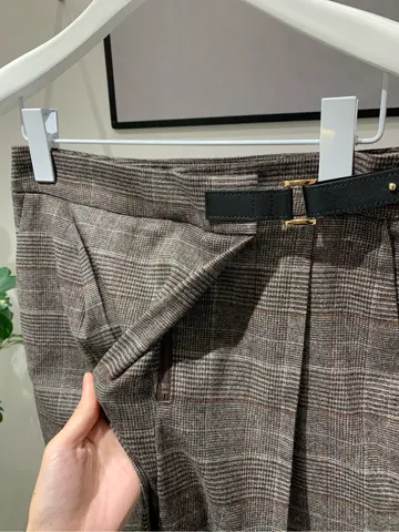 BEIGE， 小泉 コーディネート画像