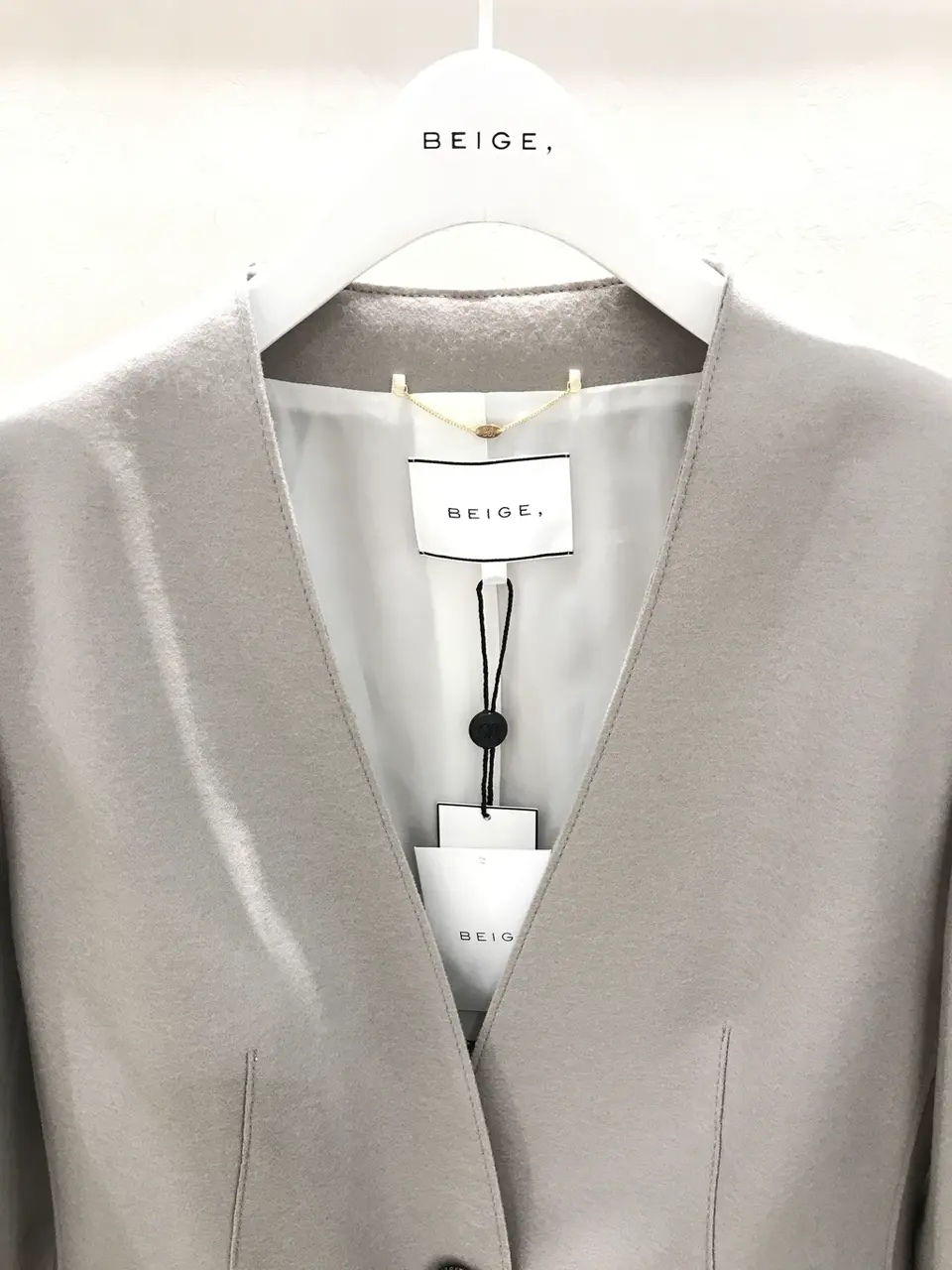 BEIGE， 宮坂 コーディネート画像