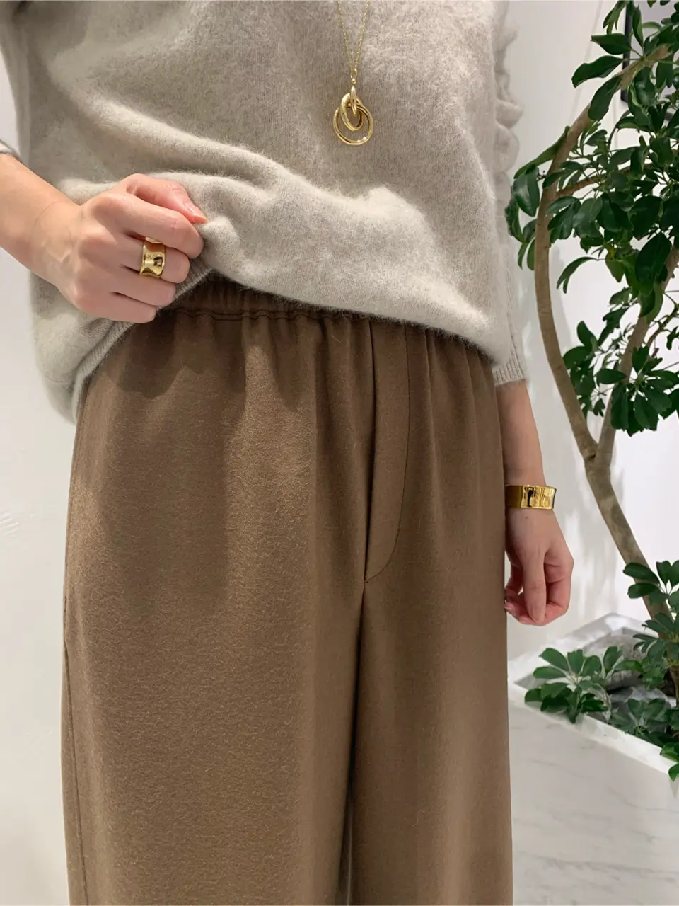 BEIGE， 小泉 コーディネート画像