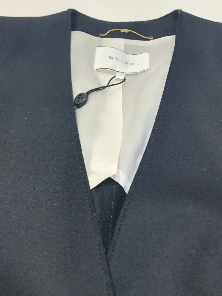 BEIGE， 藤木 コーディネート画像