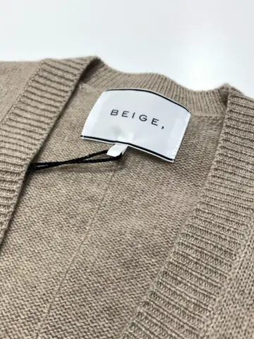 BEIGE， 藤木 コーディネート画像
