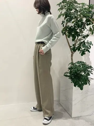 BEIGE， 小泉 コーディネート画像