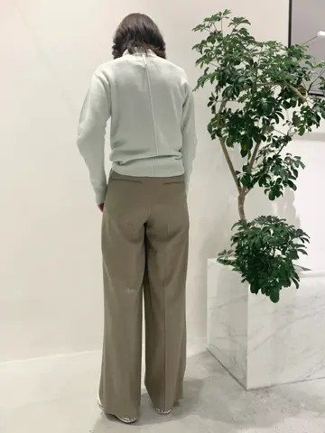 BEIGE， 小泉 コーディネート画像
