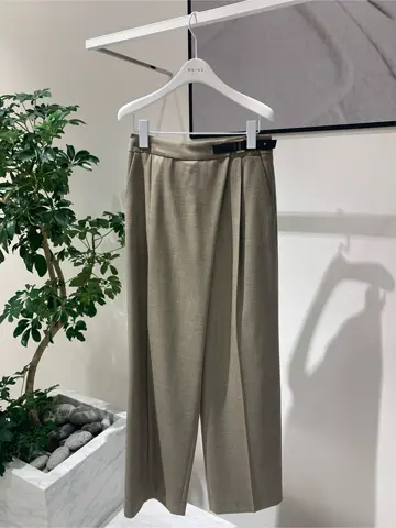 BEIGE， 小泉 コーディネート画像