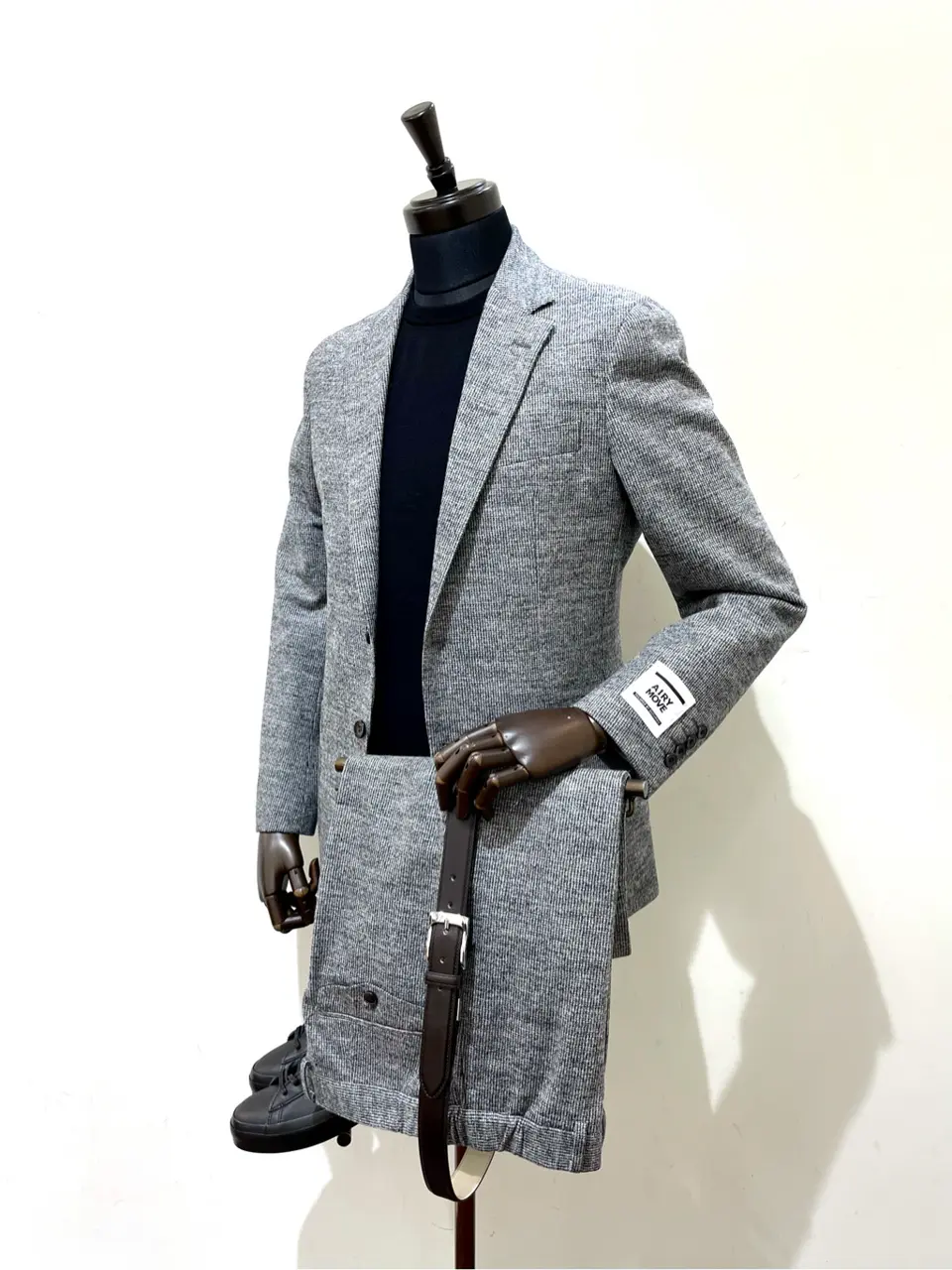 GOTAIRIKU 加藤 コーディネート画像