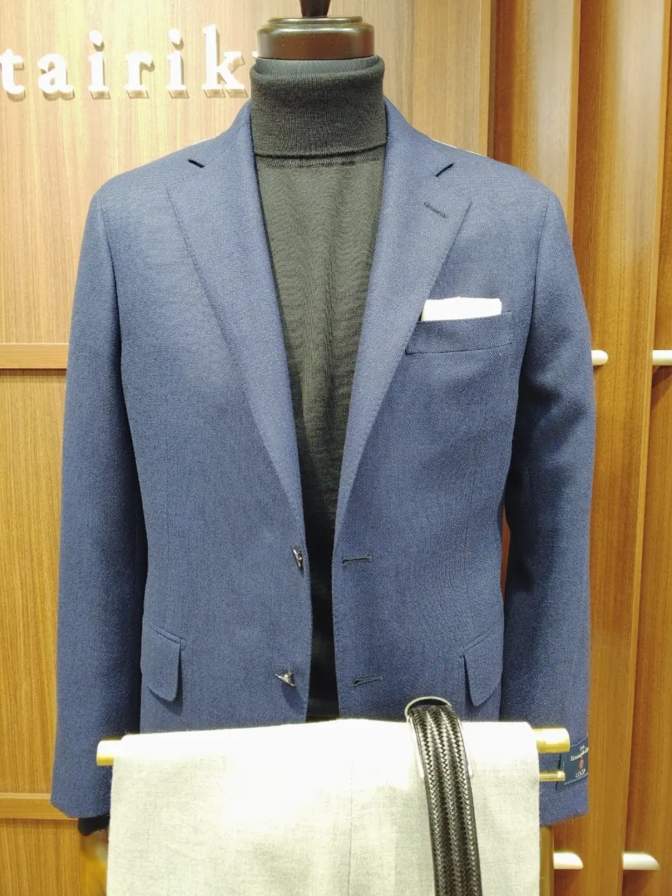 GOTAIRIKU 江坂 コーディネート画像