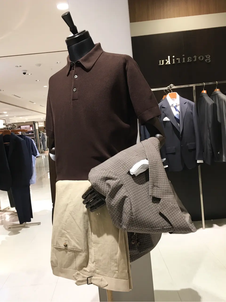 GOTAIRIKU 池田 コーディネート画像