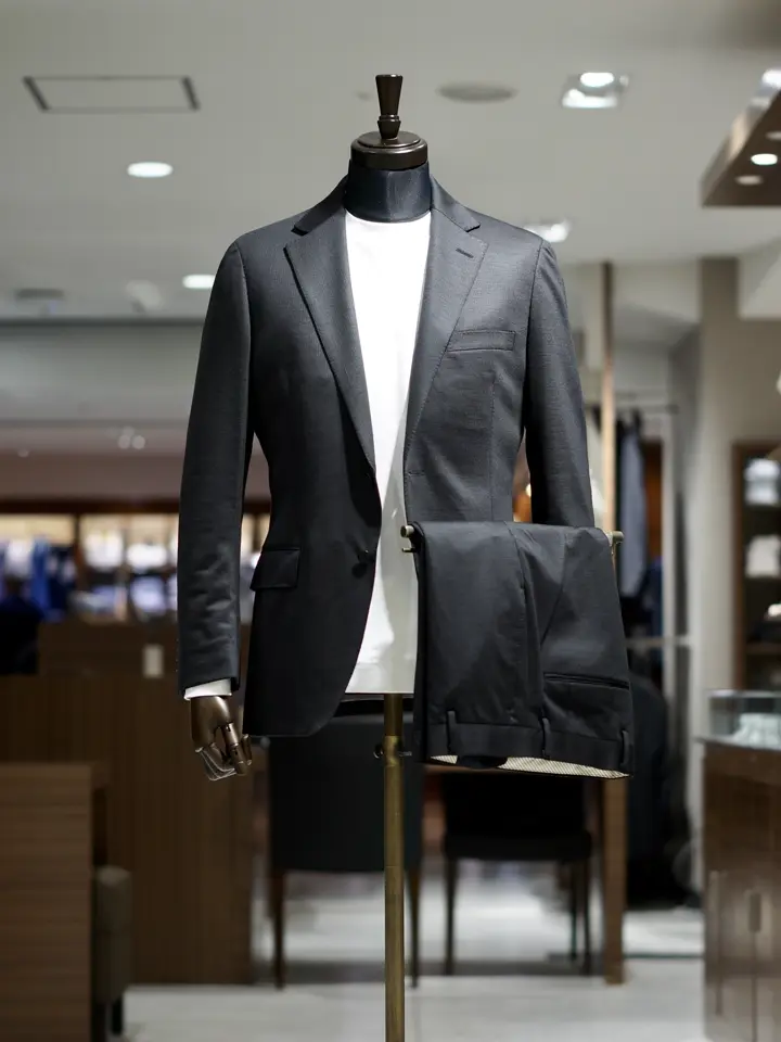 GOTAIRIKU スタッフ コーディネート画像