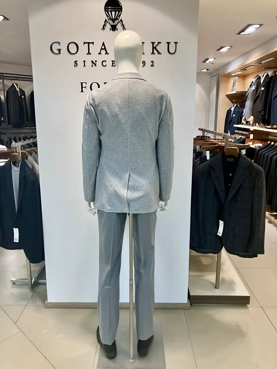 GOTAIRIKU 東 コーディネート画像