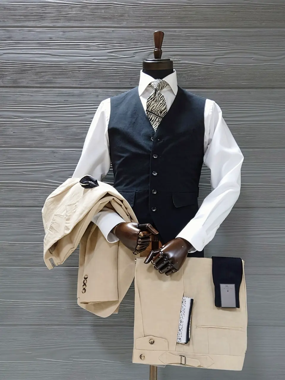 GOTAIRIKU 八幡 コーディネート画像