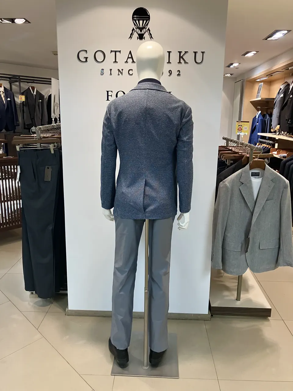 GOTAIRIKU 東 コーディネート画像