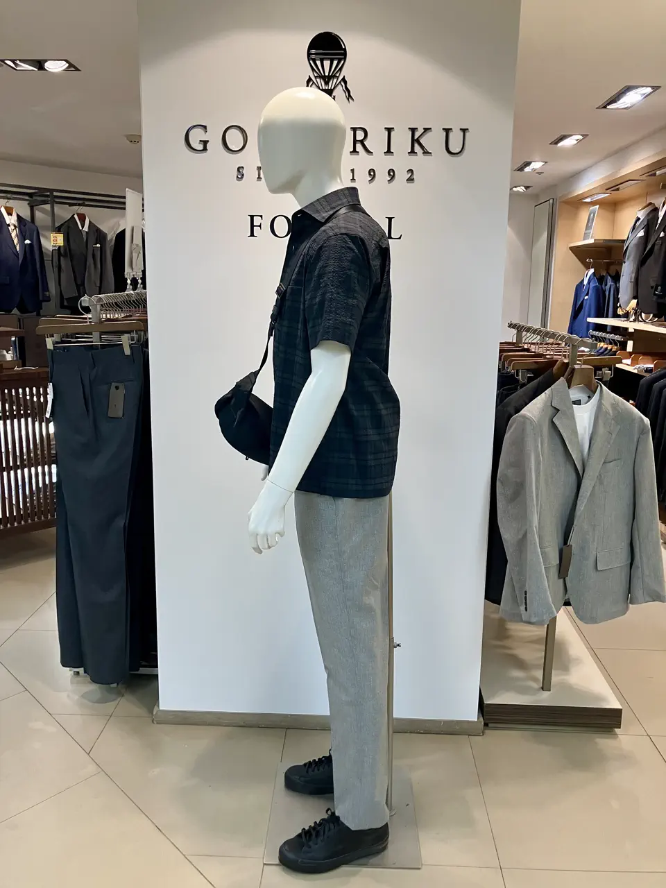 GOTAIRIKU 東 コーディネート画像