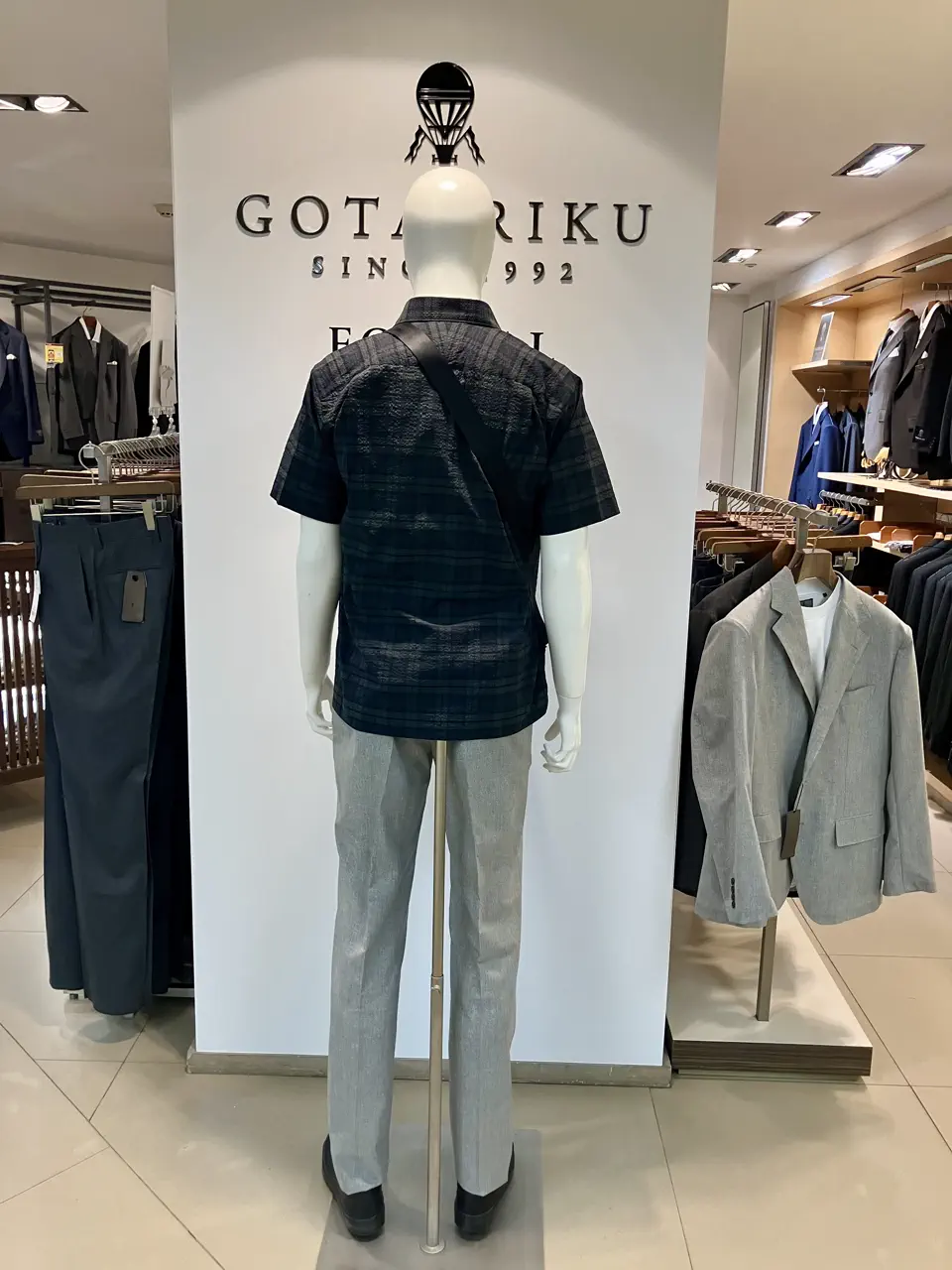 GOTAIRIKU 東 コーディネート画像