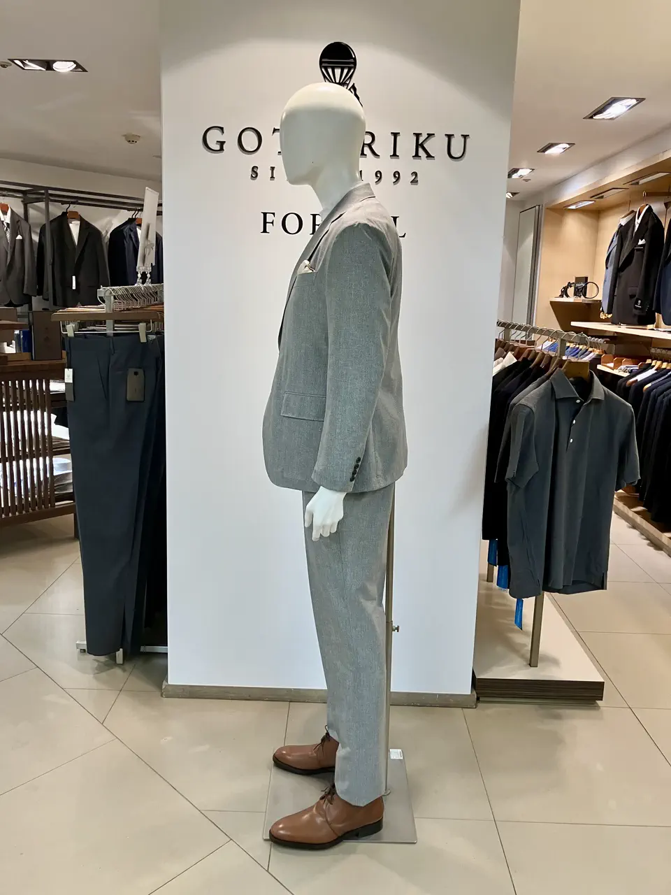 GOTAIRIKU 東 コーディネート画像