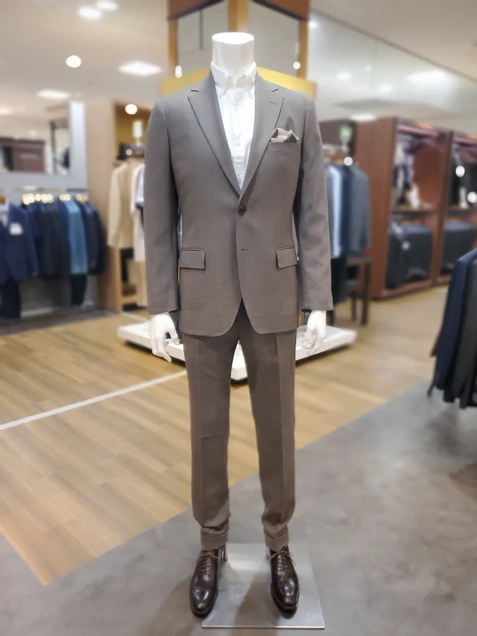 GOTAIRIKU 市田 コーディネート画像