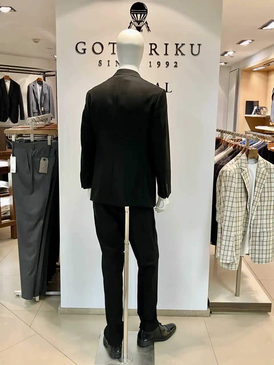 GOTAIRIKU 東 コーディネート画像