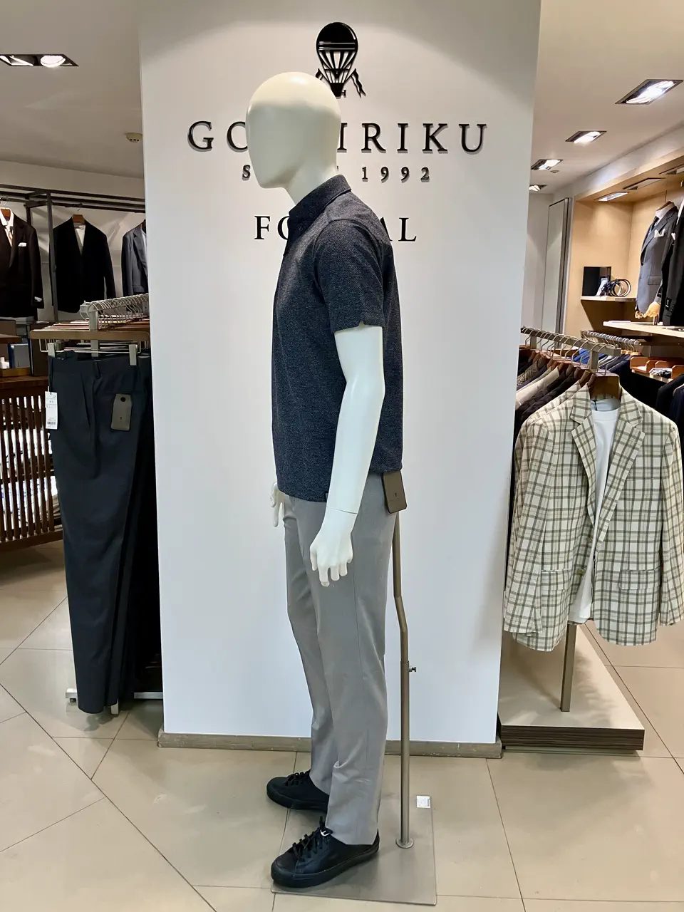 GOTAIRIKU 東 コーディネート画像