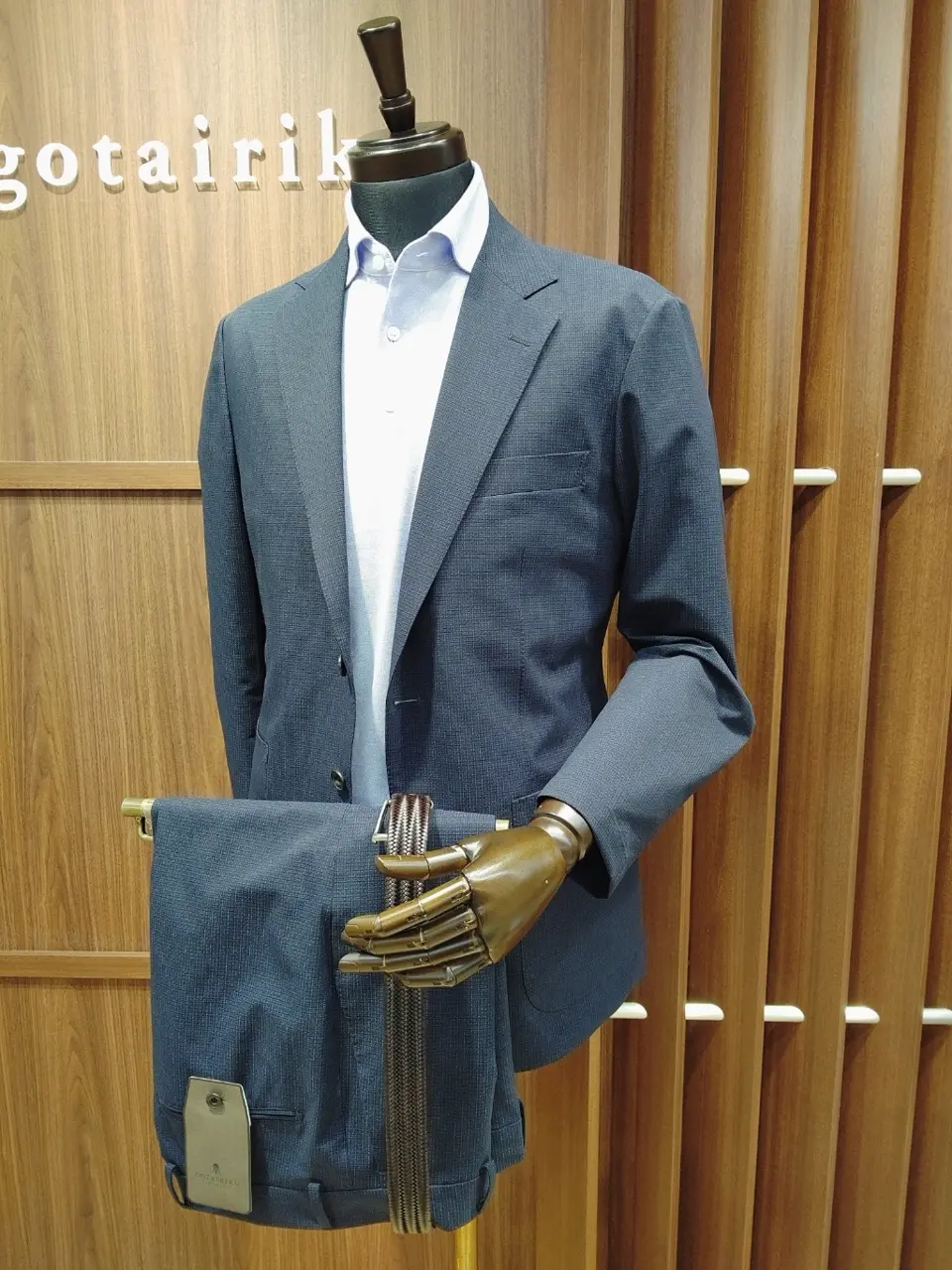 GOTAIRIKU 江坂 コーディネート画像