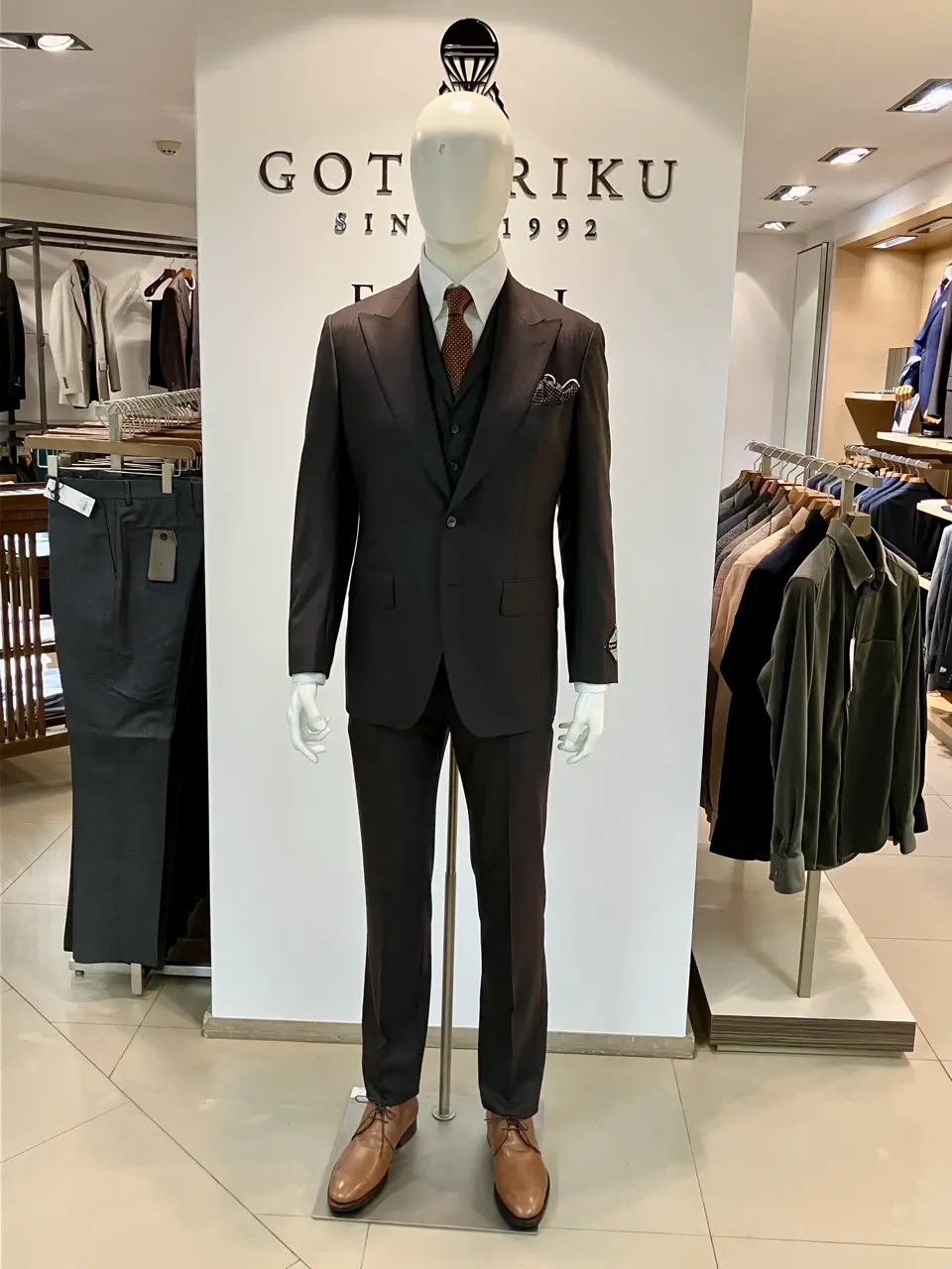  東 コーディネート画像