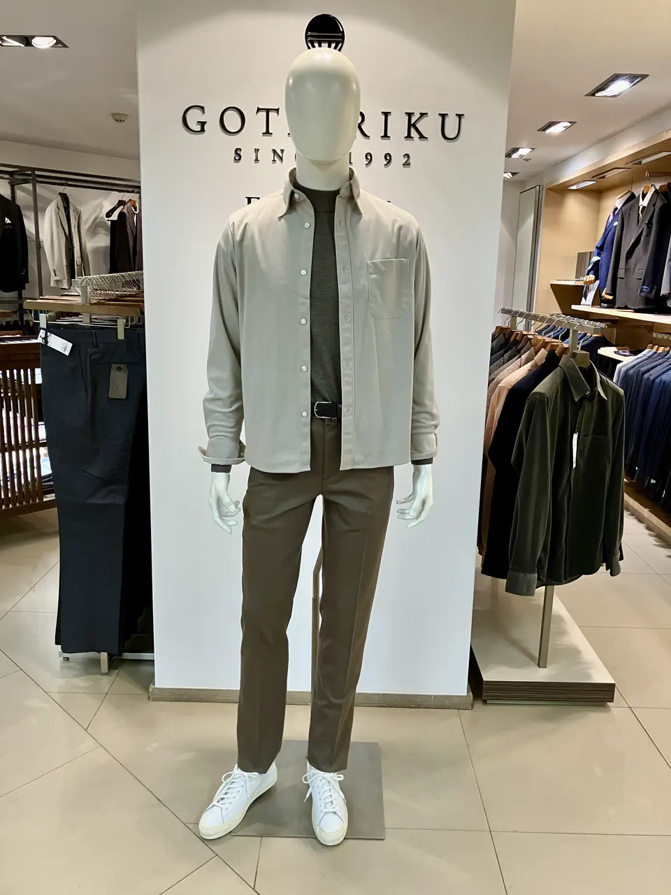  東 コーディネート画像